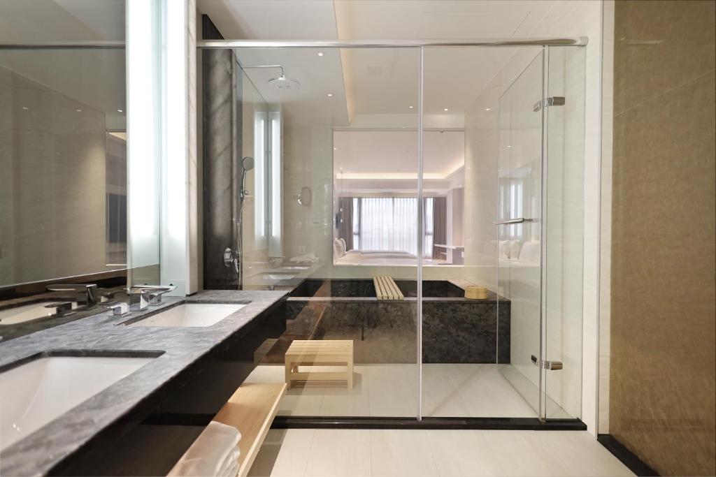 葛瑪蘭之星飯店，宜蘭礁溪溫泉飯店開箱，露天景觀溫泉SPA，個人豪華湯屋，海鮮自助餐吃到飽