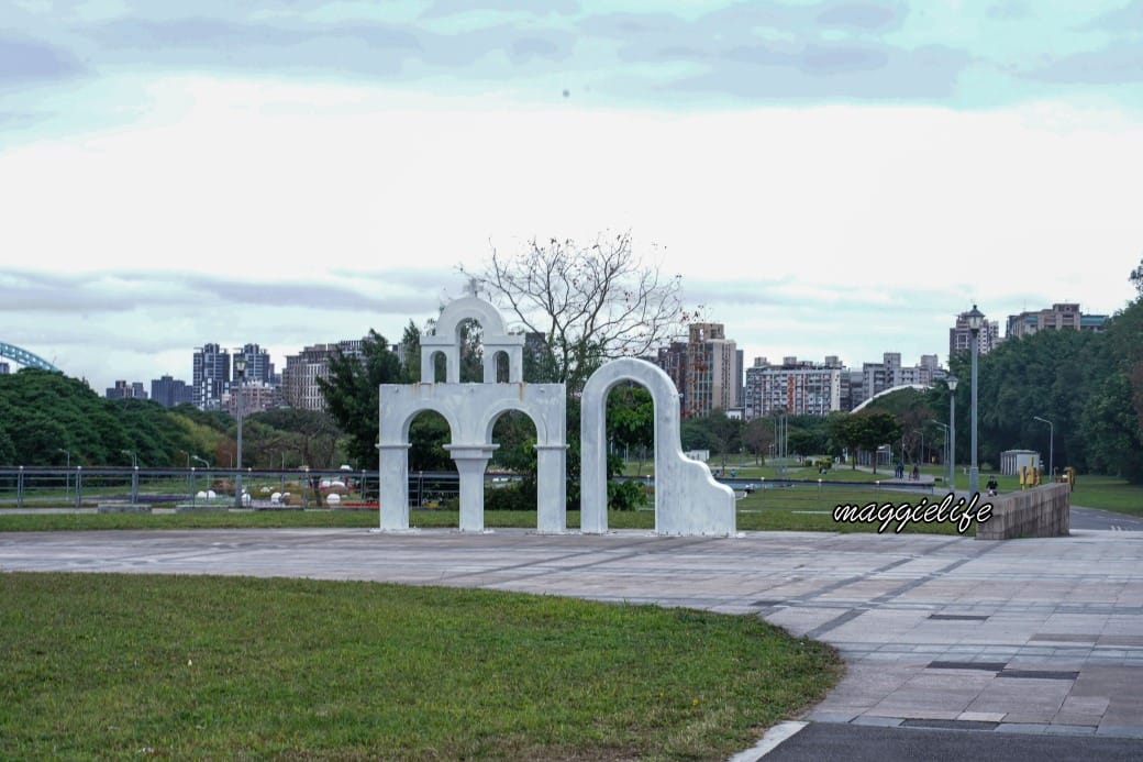 2024古亭河濱公園花海，台北免費賞花景點， 粉紅花海帳篷屋漸層花海超浪漫，一秒到日本，怎麼去交通，花期，拍照方式。