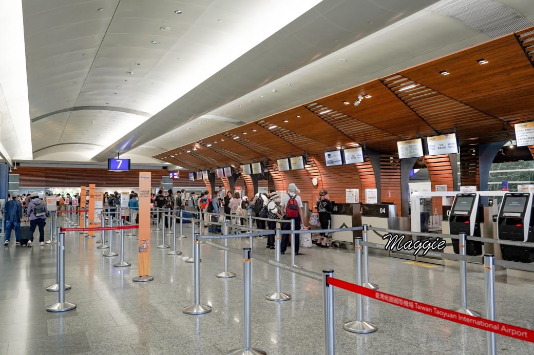 台灣虎航開箱，廉價航空座位空間，餐點，省錢日本自由行到底舒適嗎？