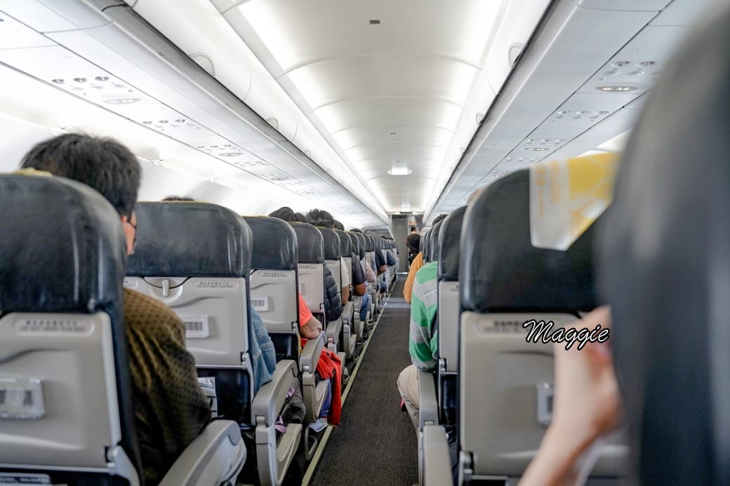 台灣虎航開箱，廉價航空座位空間，餐點，省錢日本自由行到底舒適嗎？