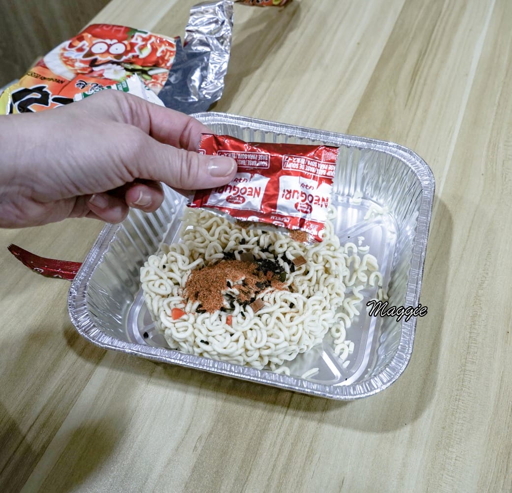 24小時韓國無人拉麵店台北也有拉，新開幕台北中山站美食，24小時不打烊早餐早午餐午餐晚餐宵夜通通可以吃