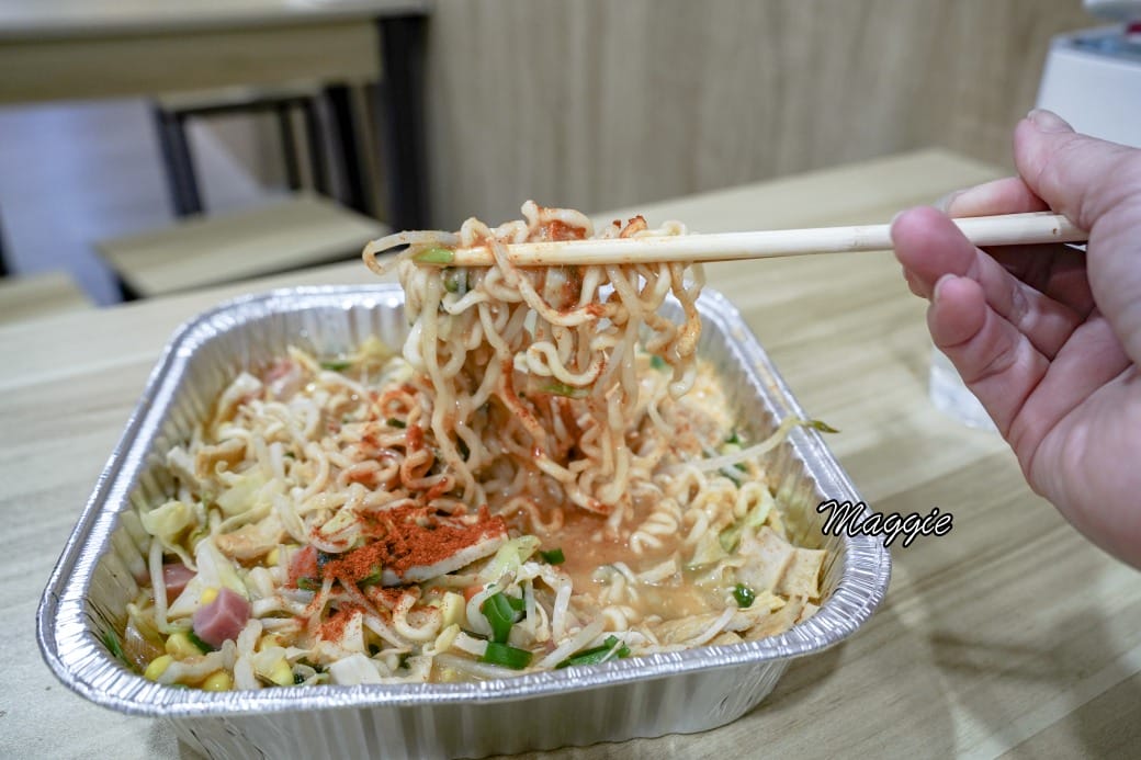 24小時韓國無人拉麵店台北也有拉，新開幕台北中山站美食，24小時不打烊早餐早午餐午餐晚餐宵夜通通可以吃