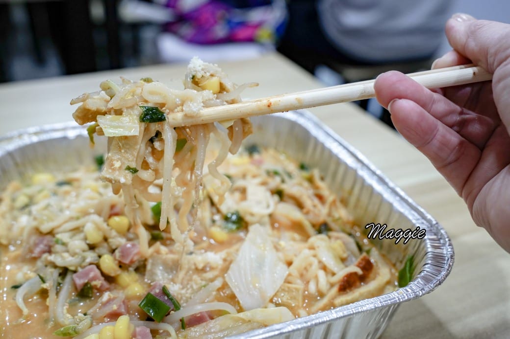 24小時韓國無人拉麵店台北也有拉，新開幕台北中山站美食，24小時不打烊早餐早午餐午餐晚餐宵夜通通可以吃