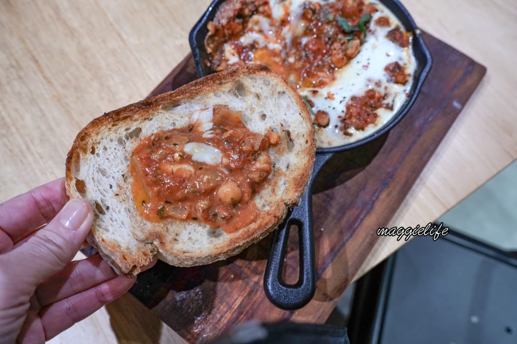 新開幕！Dreamers Coffee Roasters 仁愛店，酪梨早午餐超好吃，現做麵包超香，有插座不限時咖啡，菜單