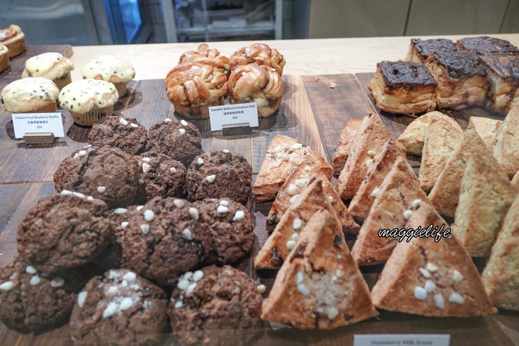 新開幕！Dreamers Coffee Roasters 仁愛店，酪梨早午餐超好吃，現做麵包超香，有插座不限時咖啡，菜單