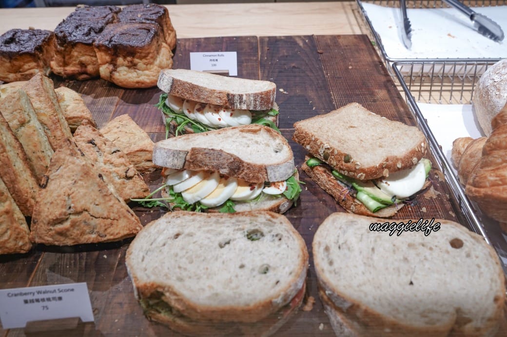 新開幕！Dreamers Coffee Roasters 仁愛店，酪梨早午餐超好吃，現做麵包超香，有插座不限時咖啡，菜單