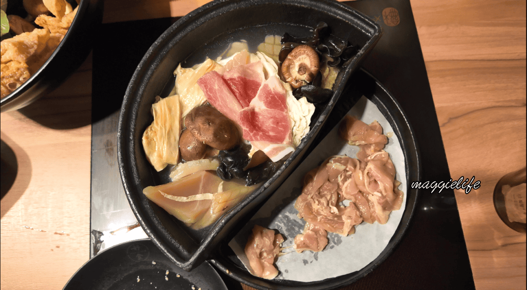 饗樂火烤兩吃鍋物｜$299起肉品跟蔬菜通通吃到飽，還可以火烤兩吃，還送和牛，超過50種食材，CP值爆炸高