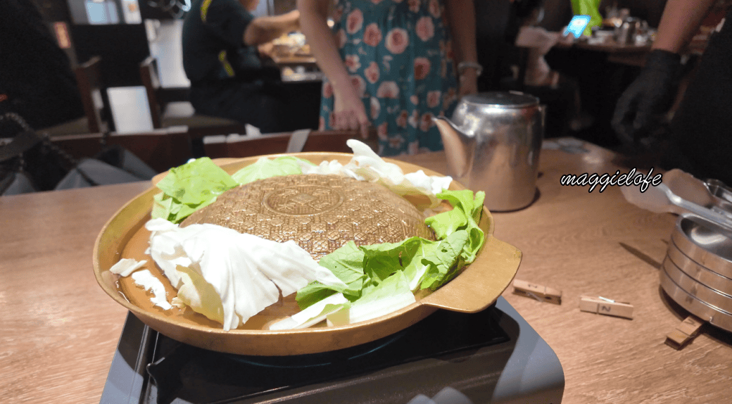 台北高麗園銅盤烤肉三創店，488起韓式烤肉吃到飽，人蔘雞粥海鮮煎餅豆腐煲多種小菜通通吃到飽