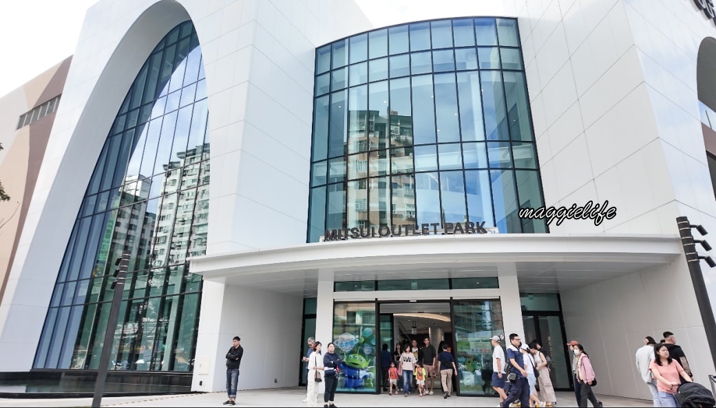 林口亞昕福朋喜來登酒店 ，透明無邊際泳池，三溫暖，豪華按摩椅，行政套房開箱，5分鐘到outlet