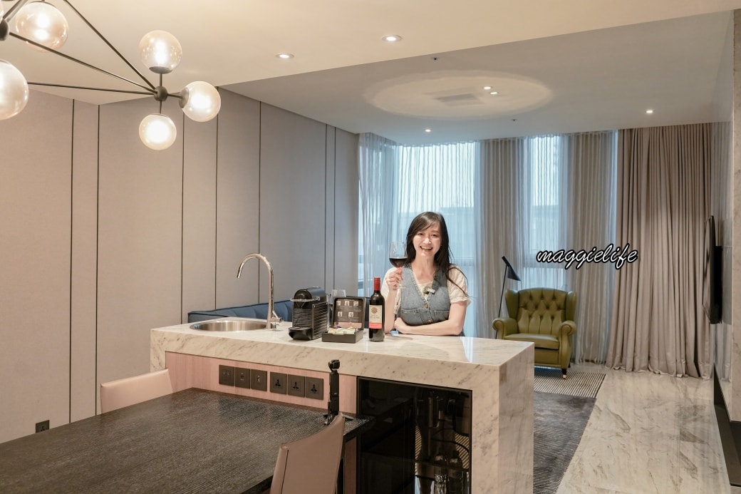 Fourpointlinkou hotel dsc04951
