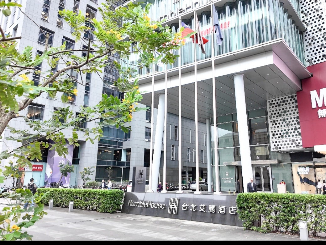 台北艾麗酒店下午茶吃到飽 LA FARFALLA 義式餐廳，肉肉控的天堂，一週只開三天，台北吃到飽