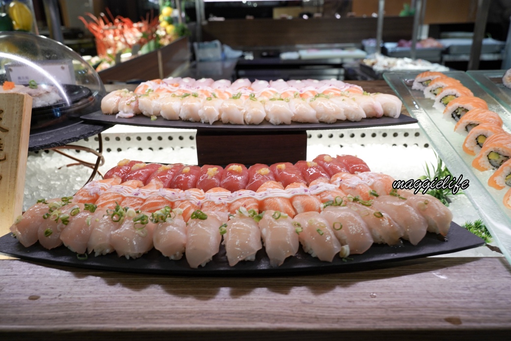 12 kitchen sea food buffetdsc06085