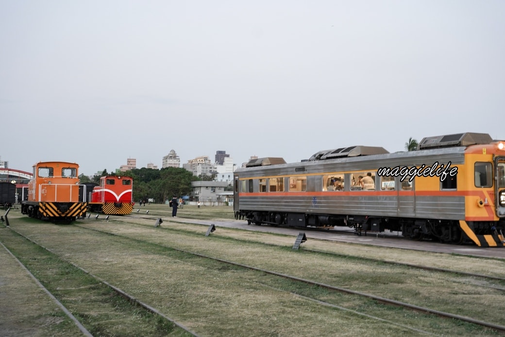 Kaohsiung Train Bananadsc07240