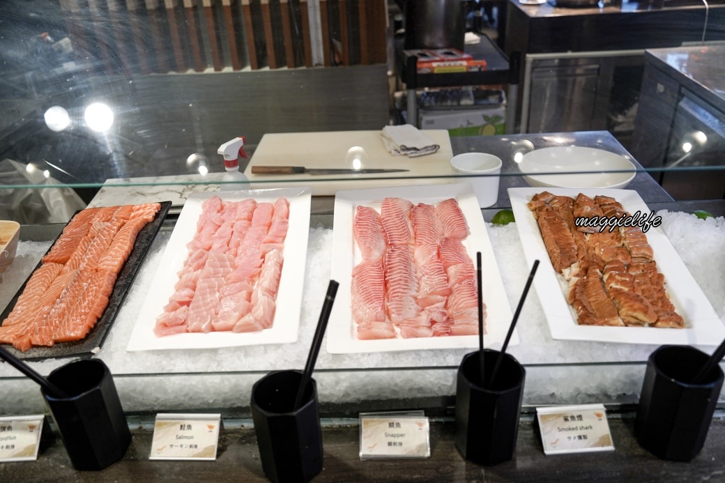 台北凱達大飯店百宴自助餐吃到飽,只要799起有海鮮牛排生魚片等超過百道料理 - 第13張圖 台北凱達大飯店百宴自助餐吃到飽,只要799起有海鮮牛排生魚片等超過百道料理