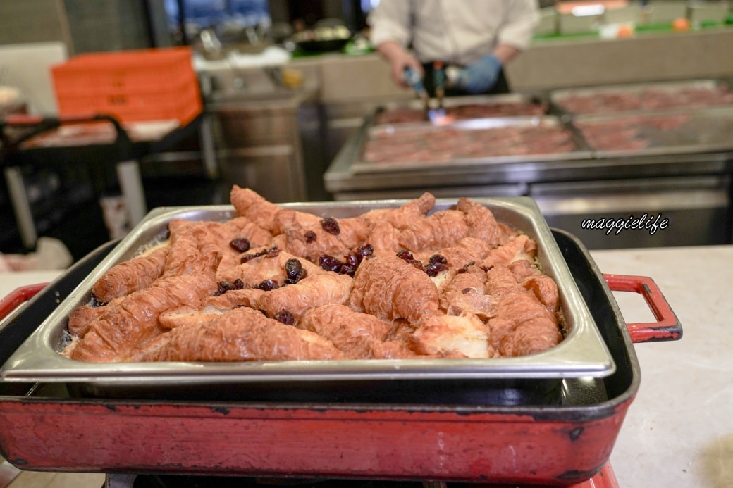 台北凱達大飯店百宴自助餐吃到飽，只要799起有海鮮牛排生魚片等超過百道料理
