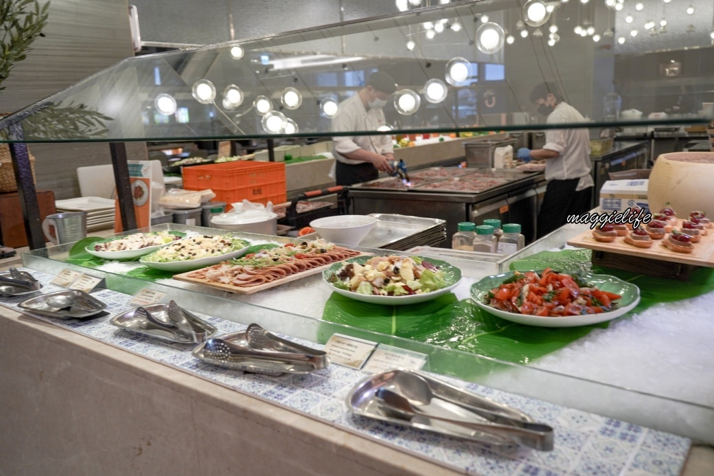 台北凱達大飯店百宴自助餐吃到飽,只要799起有海鮮牛排生魚片等超過百道料理 - 第60張圖 台北凱達大飯店百宴自助餐吃到飽,只要799起有海鮮牛排生魚片等超過百道料理
