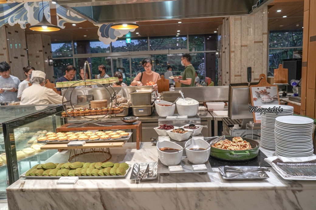 六福萬怡酒店吃到飽|敘日全日餐廳自助餐吃到飽,生食級干貝松葉蟹腳烤牡蠣海鮮控的天堂 - 第73張圖 Sunrise202510dsc01557