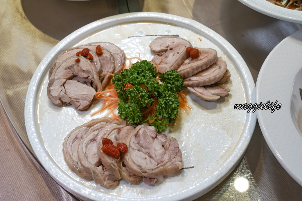 Fullon dim sumdsc09961