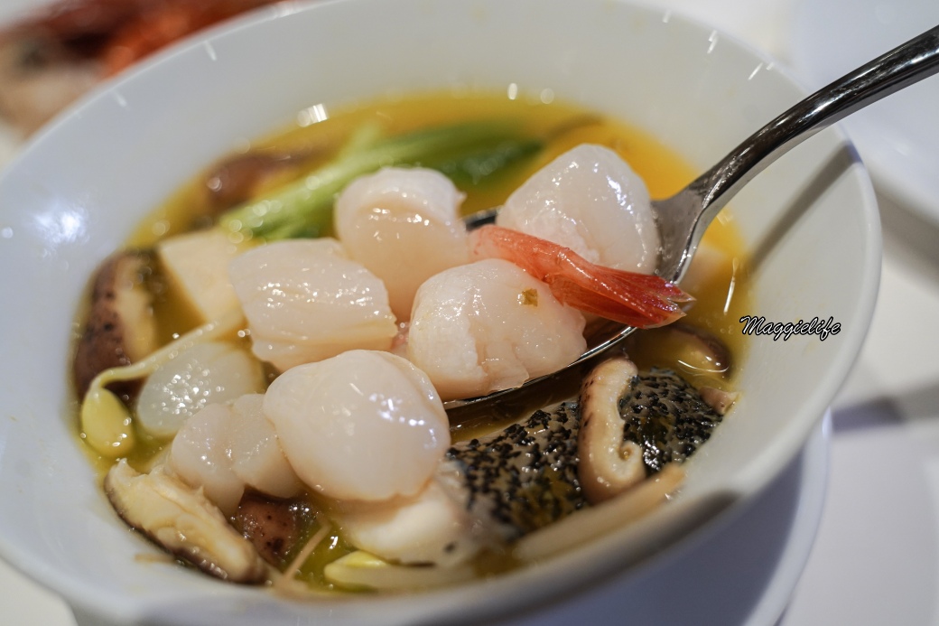 六福萬怡酒店吃到飽|敘日全日餐廳自助餐吃到飽,生食級干貝松葉蟹腳烤牡蠣海鮮控的天堂 - 第44張圖 Sunrise202510dsc01585