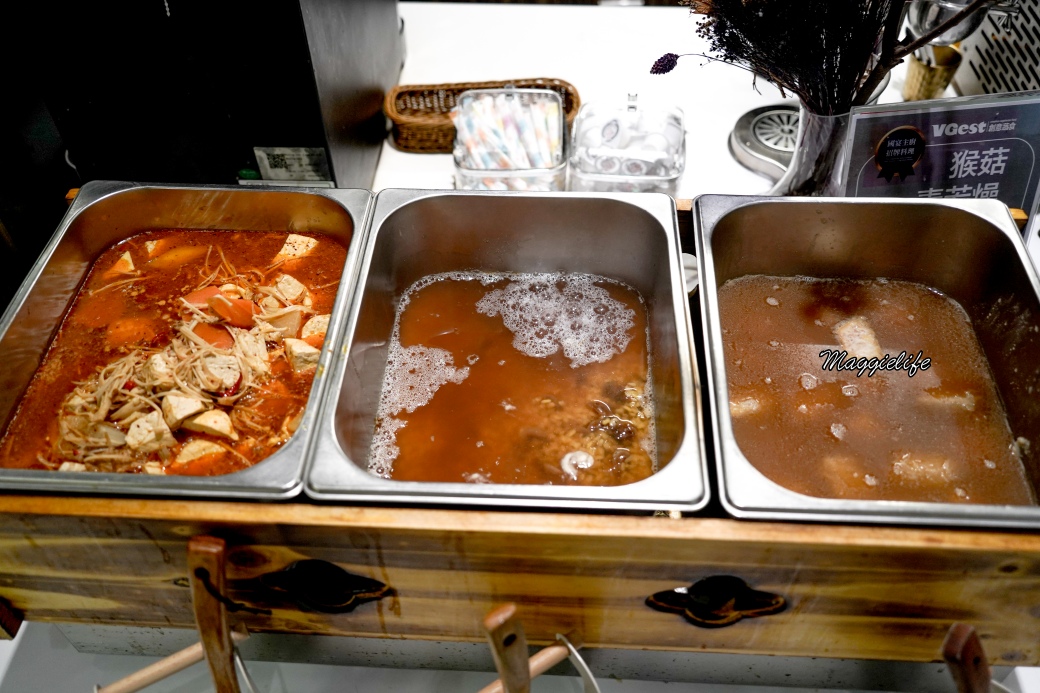 松山VGest低碳披薩首都松山店中餐吃到飽只要468,第2人半價國宴主廚有機蔬食超狂 - 第36張圖 Vegst lunchdsc02561