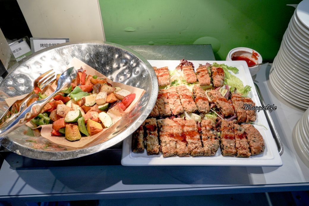 松山VGest低碳披薩首都松山店中餐吃到飽只要468,第2人半價國宴主廚有機蔬食超狂 - 第22張圖 Vegst lunchdsc02581