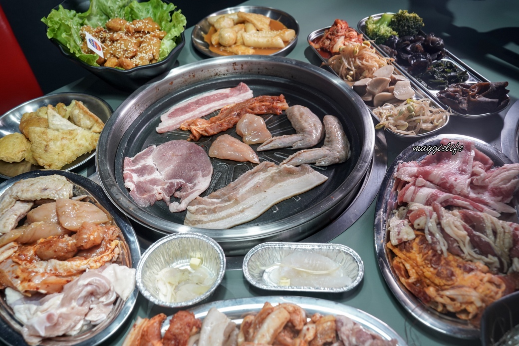金喬伊個人韓式燒肉吃到飽,$378起8種肉品,3種海鮮,韓式小菜熱食炸雞,單身友善一人一爐,三重吃到飽 - 第1張圖