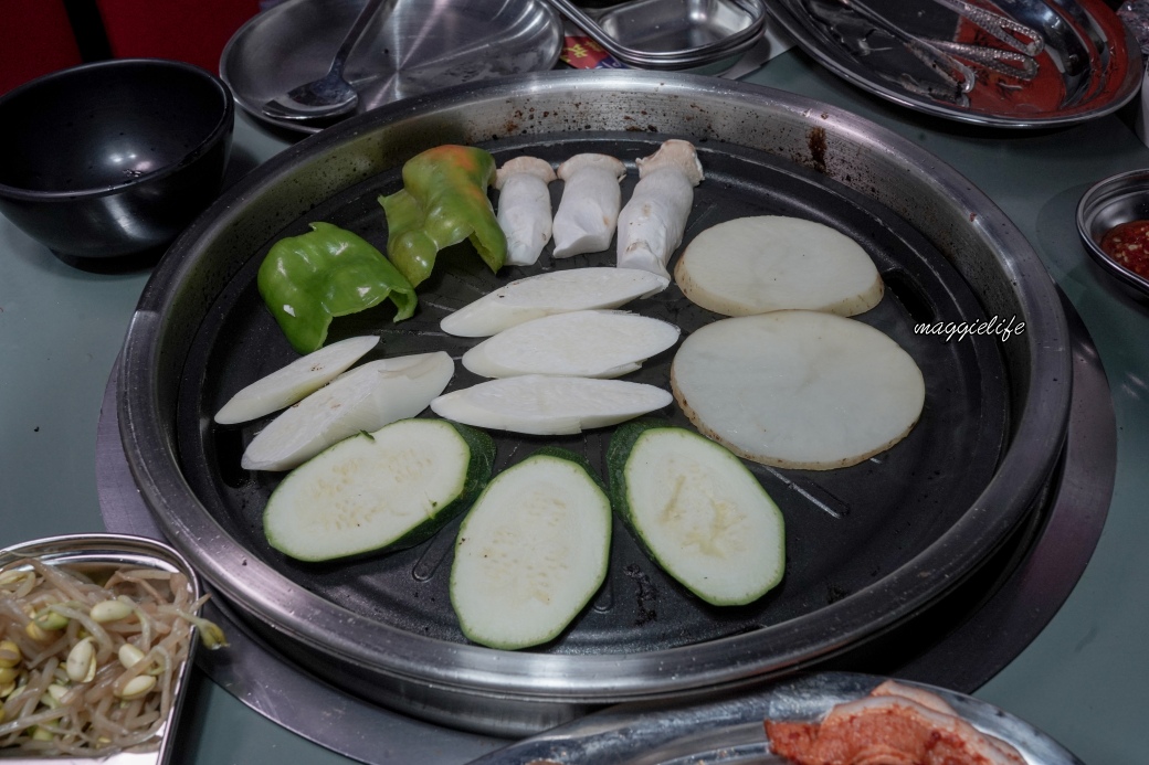 金喬伊個人韓式燒肉吃到飽,$378起8種肉品,3種海鮮,韓式小菜熱食炸雞,單身友善一人一爐,三重吃到飽 - 第83張圖