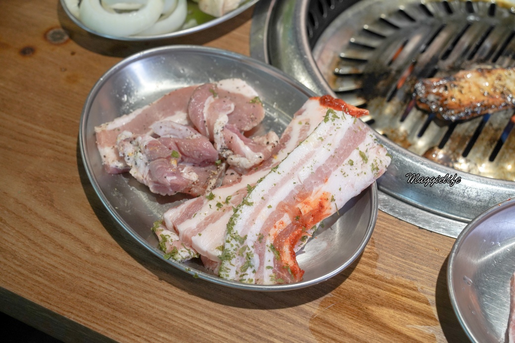 彩虹韓式烤肉吃到飽|韓國歐巴開的烤肉店,正宗韓式醃醬烤肉台灣也能吃到 - 第32張圖 Rainbow bbq DSC01293