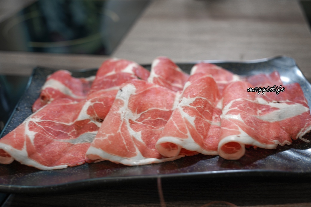 高雄玖玖香一品鍋火鍋吃到飽只要899不加服務費,就有紅蟳、花蟹、各式海鮮、和牛以及牛雞豬牛鴨通通吃到飽 - 第20張圖 高雄玖玖香一品鍋火鍋吃到飽只要899不加服務費,就有紅蟳、花蟹、各式海鮮、和牛以及牛雞豬牛鴨通通吃到飽