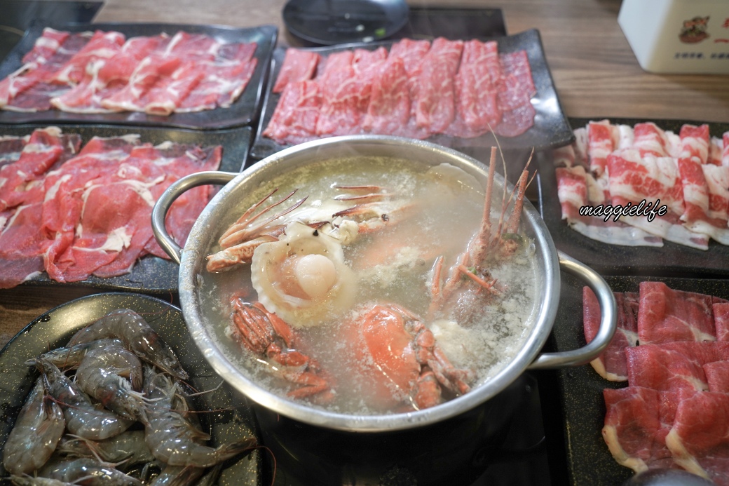 高雄玖玖香一品鍋火鍋吃到飽只要899不加服務費,就有紅蟳、花蟹、各式海鮮、和牛以及牛雞豬牛鴨通通吃到飽 - 第15張圖 高雄玖玖香一品鍋火鍋吃到飽只要899不加服務費,就有紅蟳、花蟹、各式海鮮、和牛以及牛雞豬牛鴨通通吃到飽