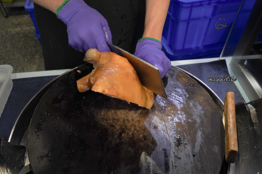 得意烤鴨｜台北最強烤鴨，藏在信義區黃昏市場裡，太晚來就賣光了