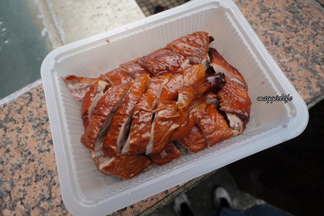 得意烤鴨｜台北最強烤鴨，藏在信義區黃昏市場裡，太晚來就賣光了