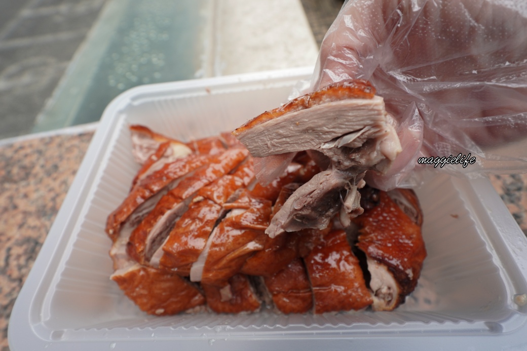 得意烤鴨｜台北最強烤鴨，藏在信義區黃昏市場裡，太晚來就賣光了