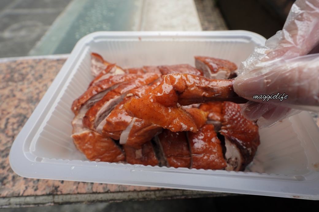 得意烤鴨｜台北最強烤鴨，藏在信義區黃昏市場裡，太晚來就賣光了