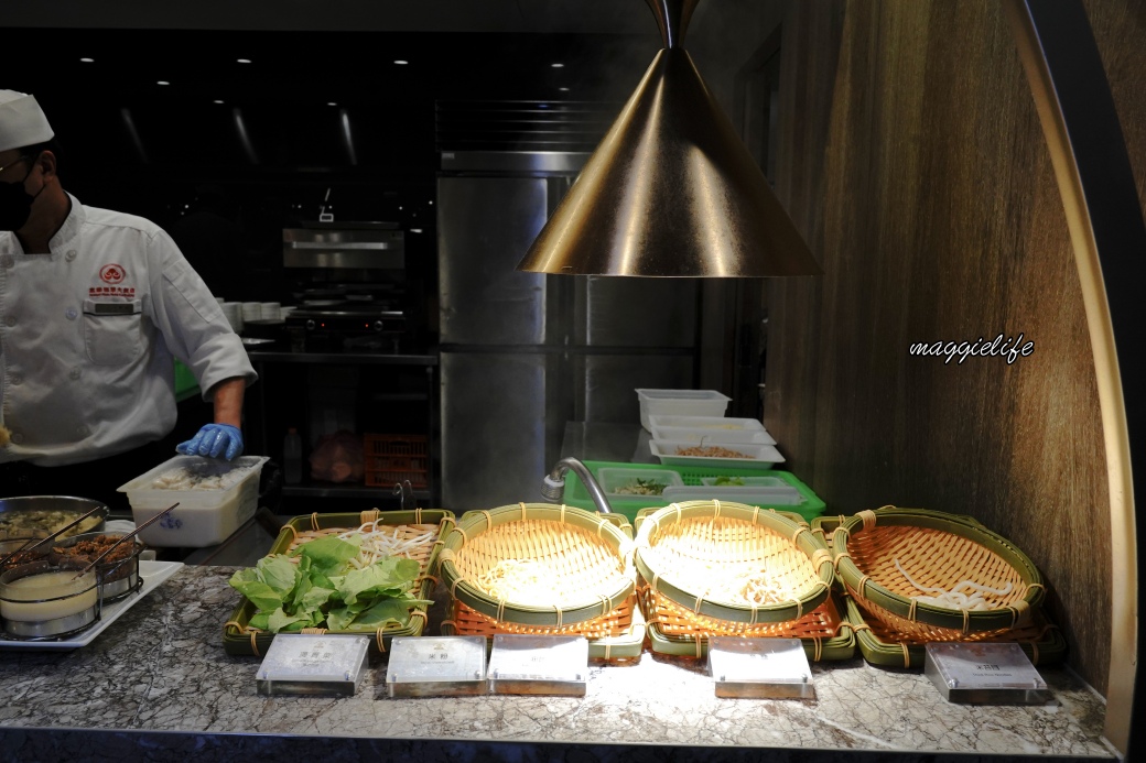 高雄福華麗香苑吃到飽，不到千元全台CP值最高，直接吃3.5個小時