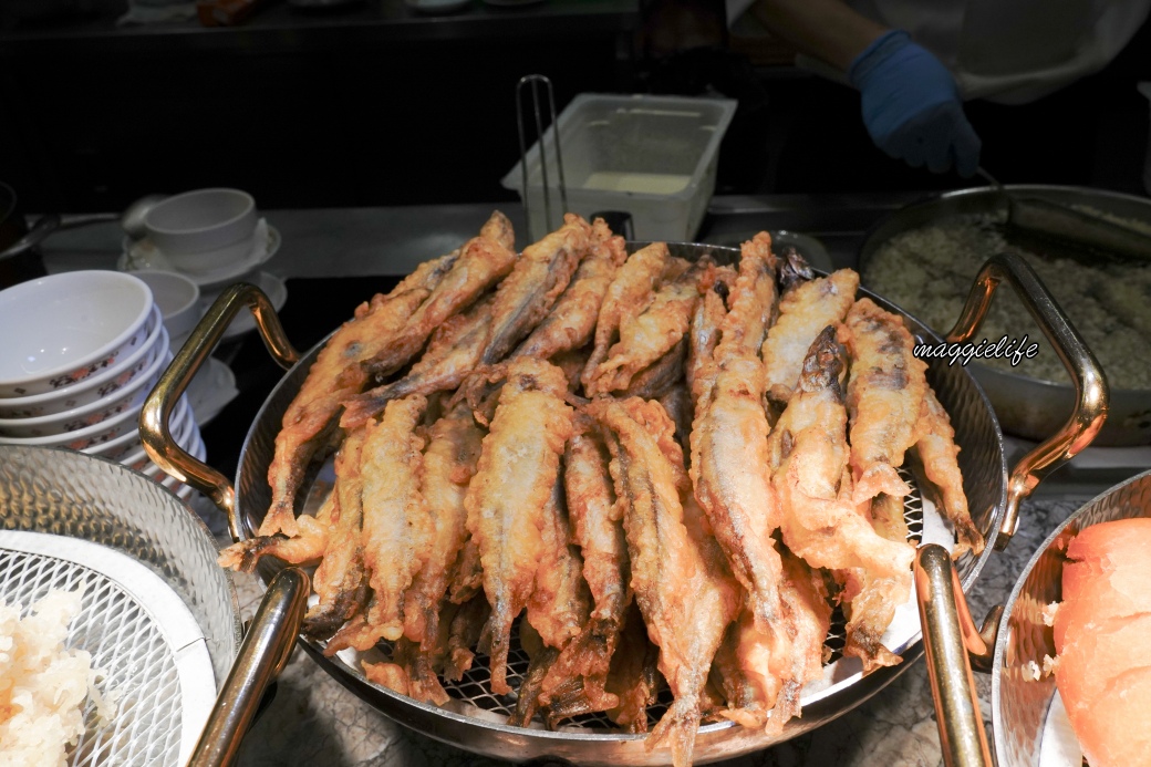 高雄福華麗香苑吃到飽，不到千元全台CP值最高，直接吃3.5個小時