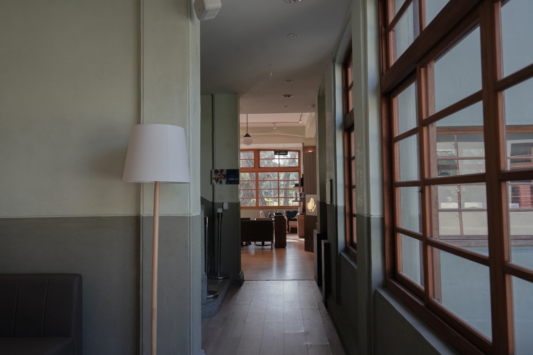 全台最美路易莎高雄中山大學門市，也是百年古蹟