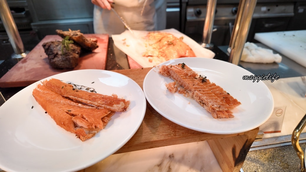 六福萬怡酒店吃到飽|敘日全日餐廳自助餐吃到飽,生食級干貝松葉蟹腳烤牡蠣海鮮控的天堂 - 第25張圖 六福萬怡酒店吃到飽|敘日全日餐廳自助餐吃到飽,生食級干貝松葉蟹腳烤牡蠣海鮮控的天堂