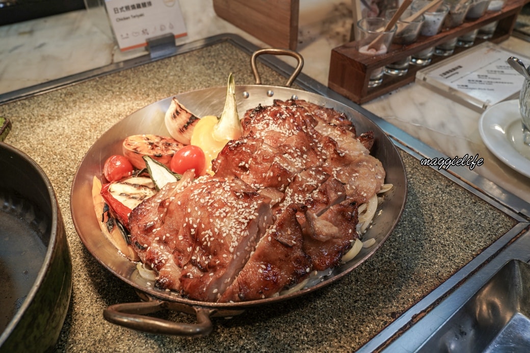 六福萬怡酒店吃到飽|敘日全日餐廳自助餐吃到飽,生食級干貝松葉蟹腳烤牡蠣海鮮控的天堂 - 第31張圖 六福萬怡酒店吃到飽|敘日全日餐廳自助餐吃到飽,生食級干貝松葉蟹腳烤牡蠣海鮮控的天堂