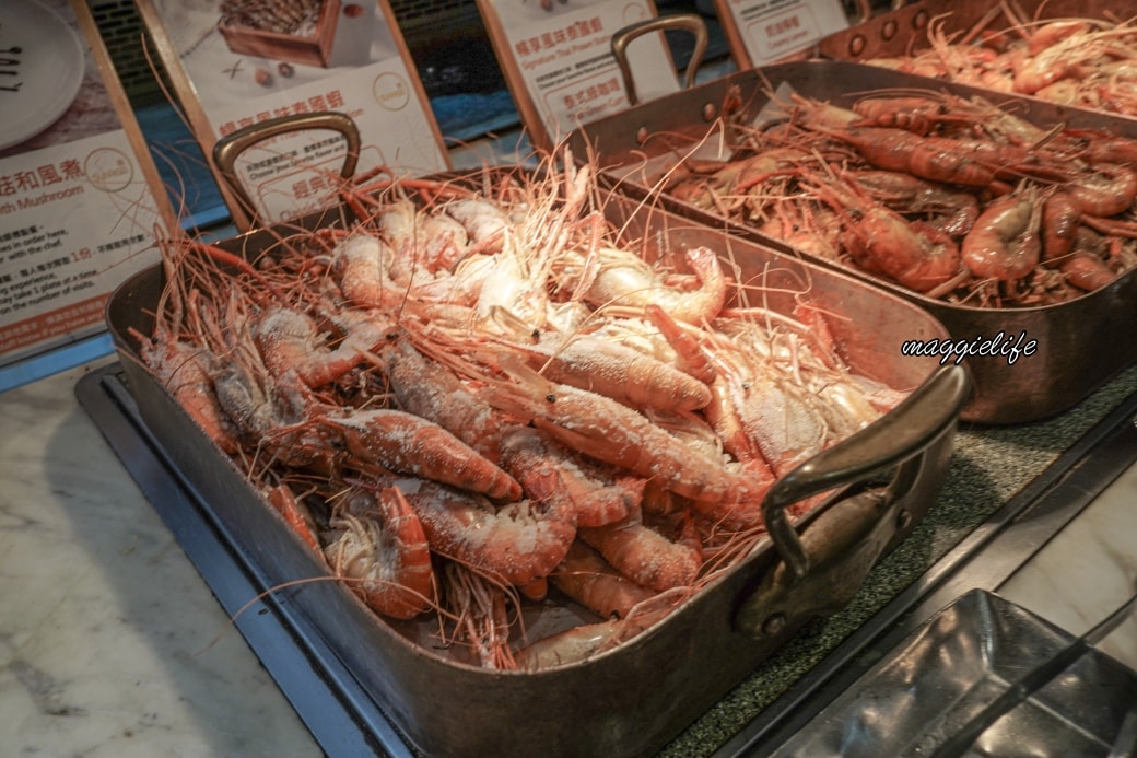六福萬怡酒店吃到飽|敘日全日餐廳自助餐吃到飽,生食級干貝松葉蟹腳烤牡蠣海鮮控的天堂 - 第15張圖 六福萬怡酒店吃到飽|敘日全日餐廳自助餐吃到飽,生食級干貝松葉蟹腳烤牡蠣海鮮控的天堂