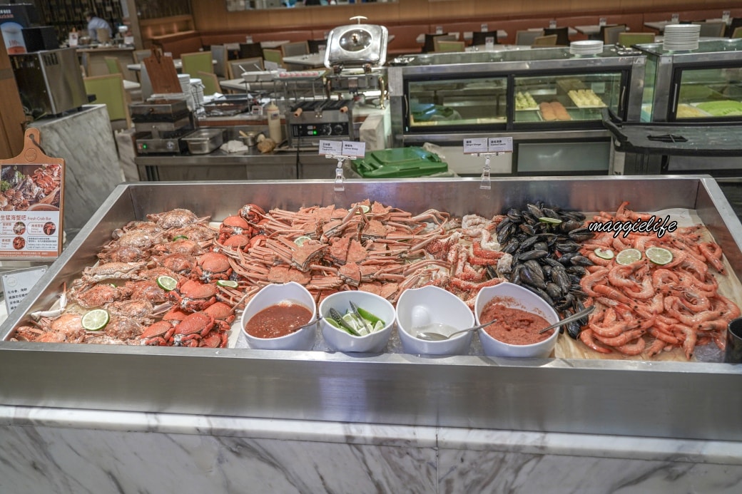 六福萬怡酒店吃到飽|敘日全日餐廳自助餐吃到飽,生食級干貝松葉蟹腳烤牡蠣海鮮控的天堂 - 第56張圖 六福萬怡酒店吃到飽|敘日全日餐廳自助餐吃到飽,生食級干貝松葉蟹腳烤牡蠣海鮮控的天堂