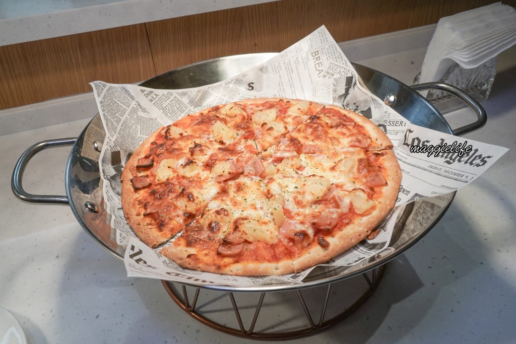 台北吃到飽｜育成蕃薯藤吃到飽還可以做公益，滷豬腳超級好吃，來支持慢飛小天使，內有影片