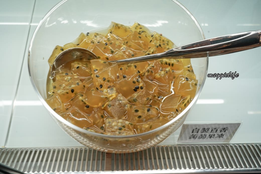 台北吃到飽｜育成蕃薯藤吃到飽還可以做公益，滷豬腳超級好吃，來支持慢飛小天使，內有影片