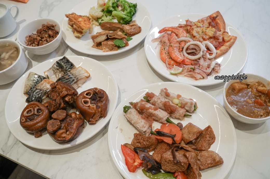 台北吃到飽｜育成蕃薯藤吃到飽還可以做公益，滷豬腳超級好吃，來支持慢飛小天使，內有影片