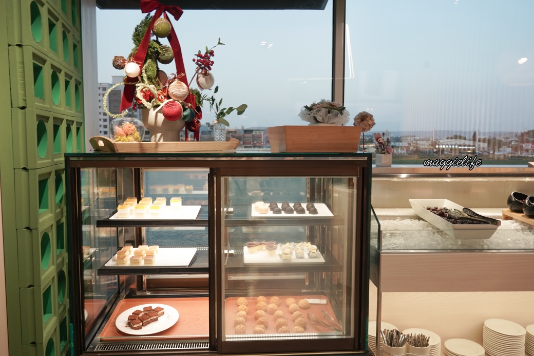 㵘光MÀN LIGHT桃園八德新開Semi Buffet全台最美湖景景觀自助餐吃到飽餐廳