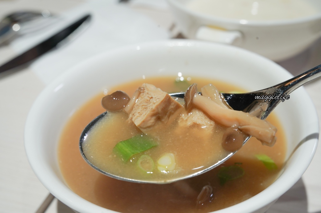 㵘光MÀN LIGHT桃園八德新開Semi Buffet全台最美湖景景觀自助餐吃到飽餐廳