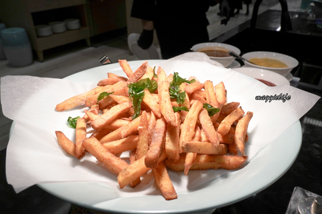 千塘行旅拾塘自助餐｜桃園八德新開幕帝王蟹、生蠔、螃蟹、牛排、手作甜點高CP值只開週六週日