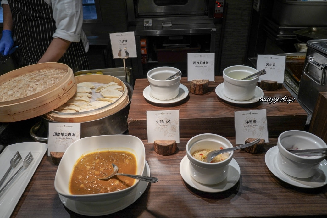 大板根森林溫泉酒店太子餐廳吃到飽｜不到千元超過50道自助餐吃到飽｜優惠一日券露天溫泉SPA・雙人湯屋