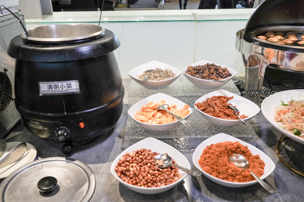 貴族世家蘆洲長榮店牛排家沙拉吧吃到飽｜380可以吃到超過百種食材，隨便吃都回本超級CP值爆炸高，吃到賺到