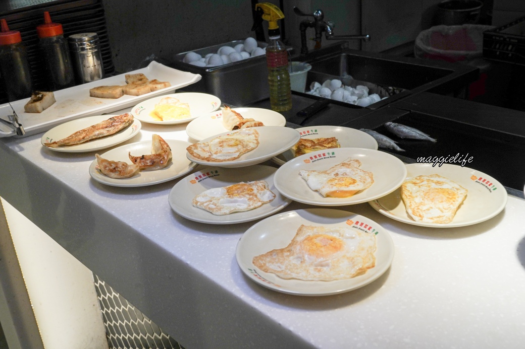 貴族世家蘆洲長榮店牛排家沙拉吧吃到飽｜380可以吃到超過百種食材，隨便吃都回本超級CP值爆炸高，吃到賺到